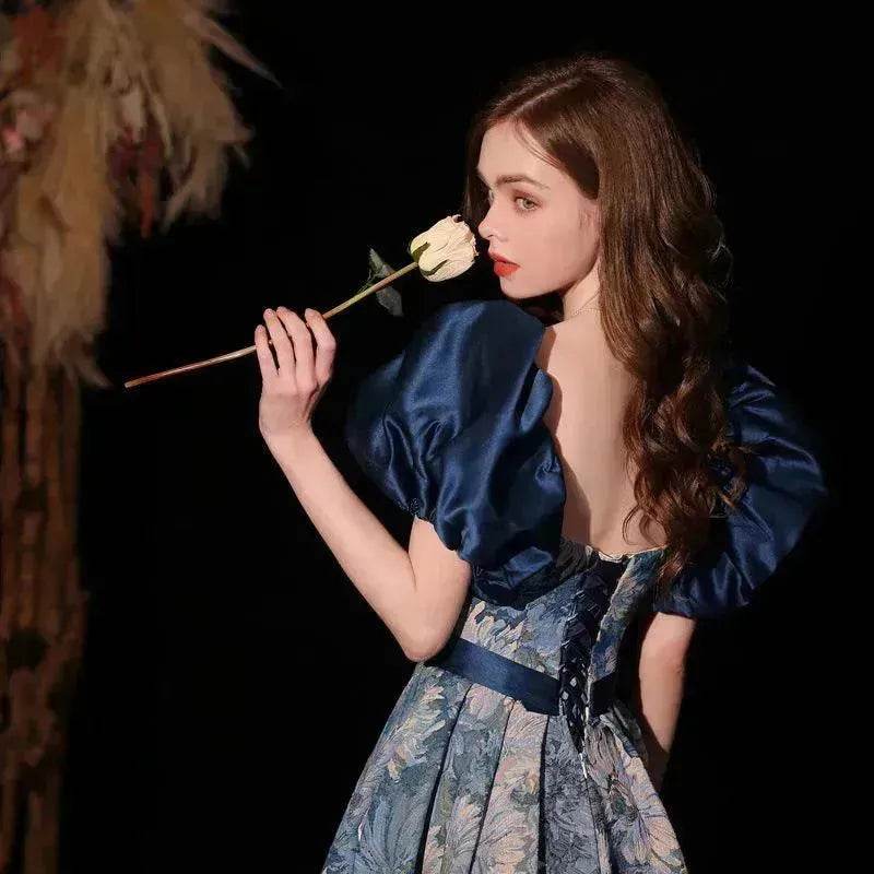 Robe de soirée bustier bleue style tableau princesse luxueuse avec jupe en forme de bol