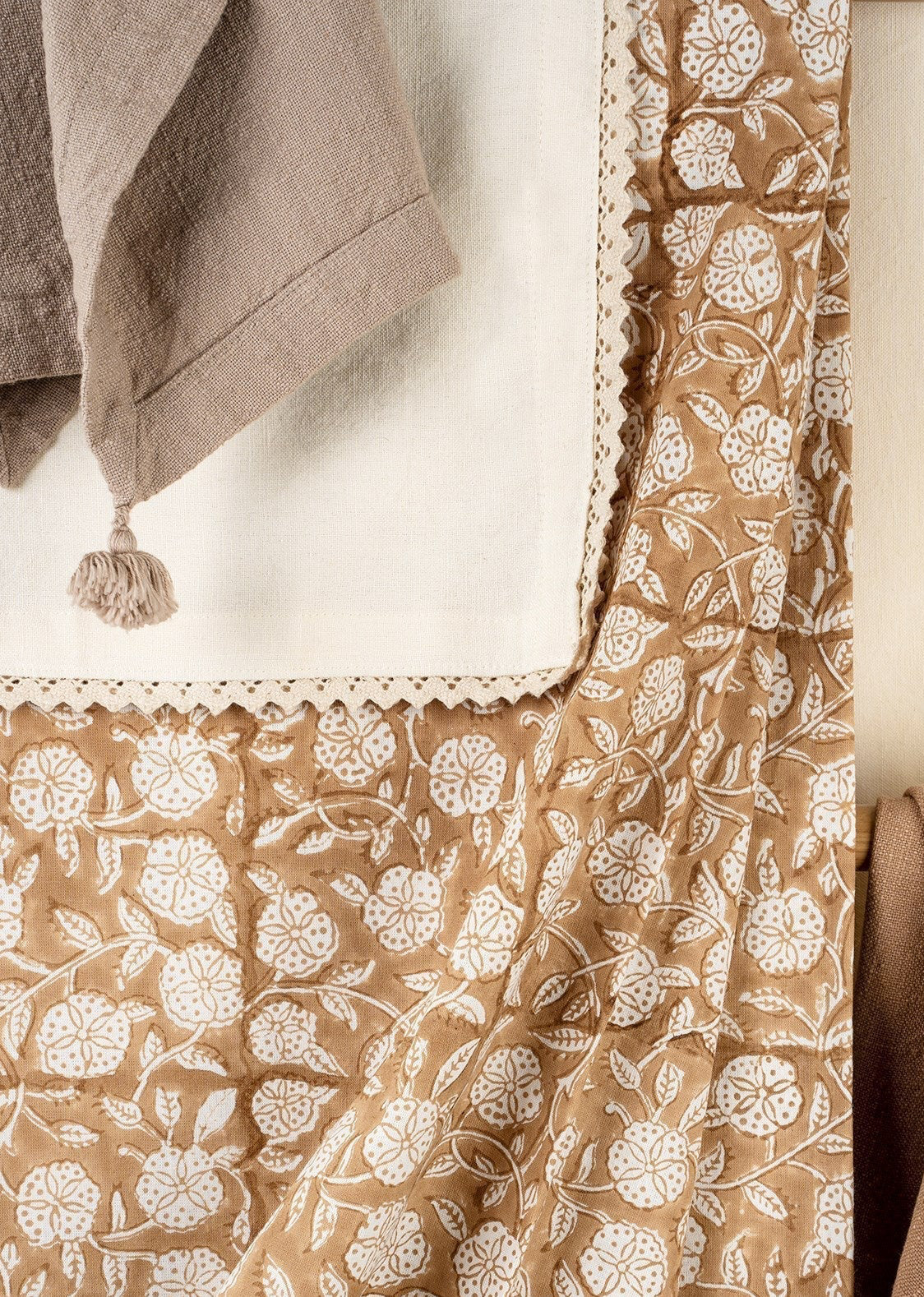 Maeve Lace Napkins, Set of 4 - Off White