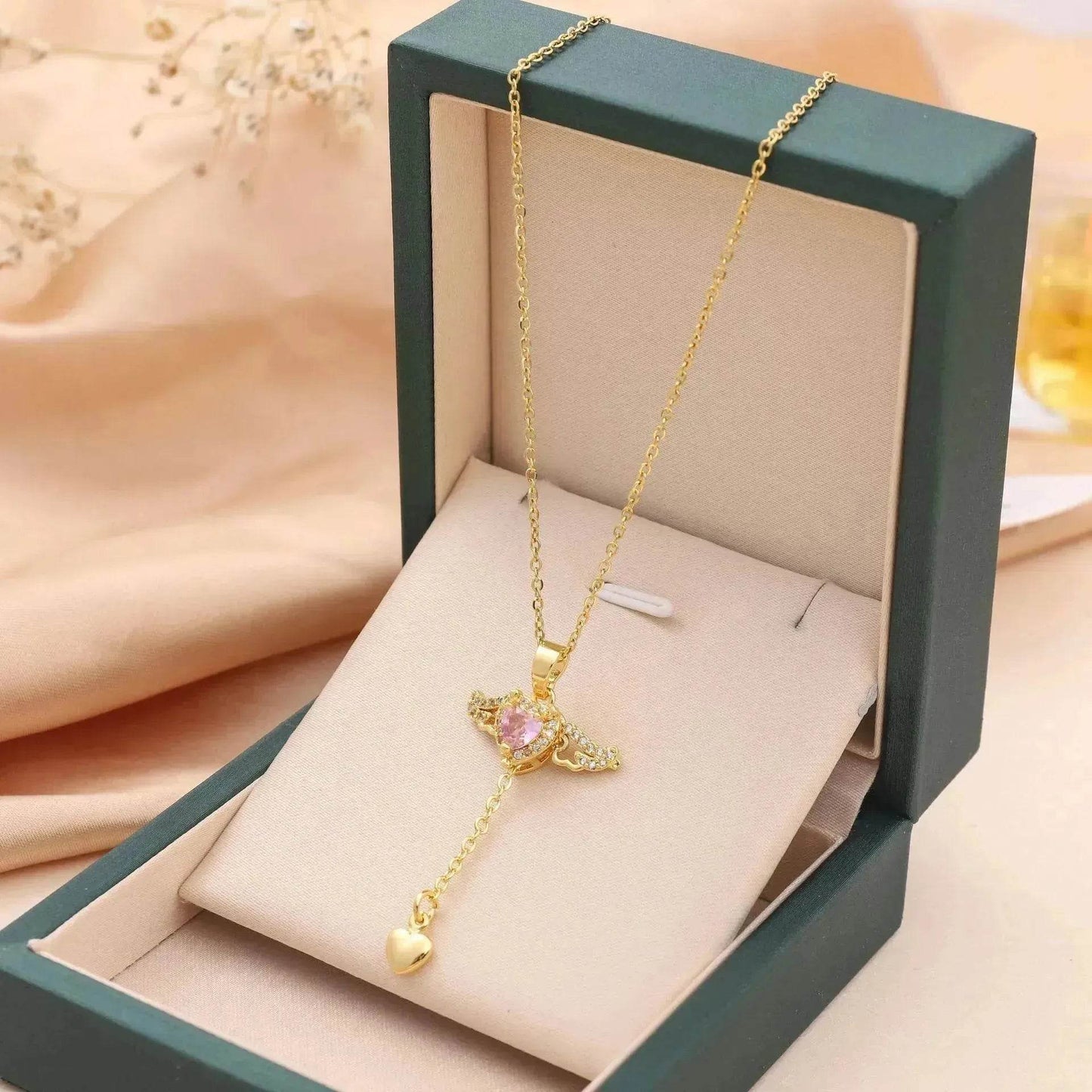 Collier Cœur Cupidon Ailes d'Ange Mobile avec Gland et Chaîne de Clavicule en Cristal, Bijou pour Femme, Cadeau Saint-Valentin