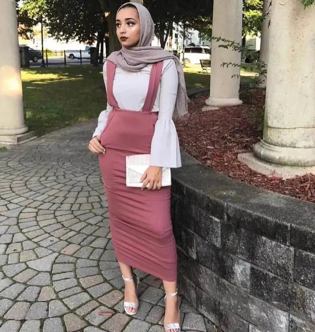 Oversized Middle Eastern Arab  Sling Skirt