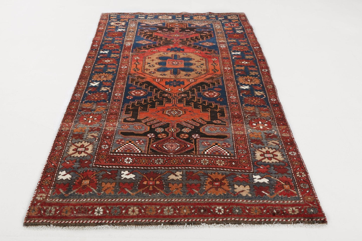 Persian Hamadan Rug | 4' 3" x 6' 8"