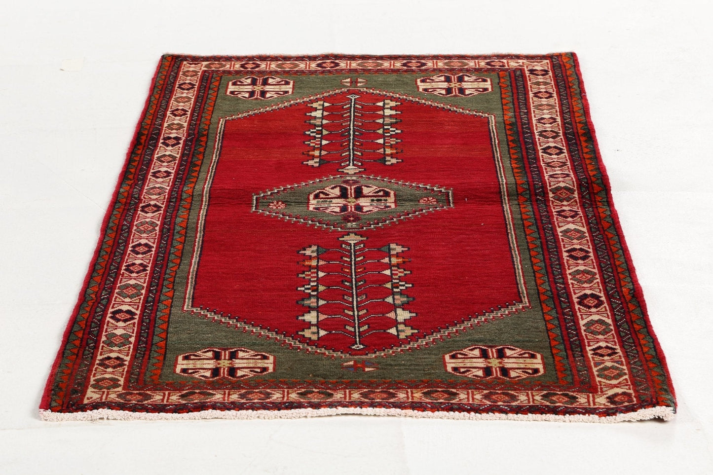 Persian Abadeh Rug | 2' 11" x 5' 2"