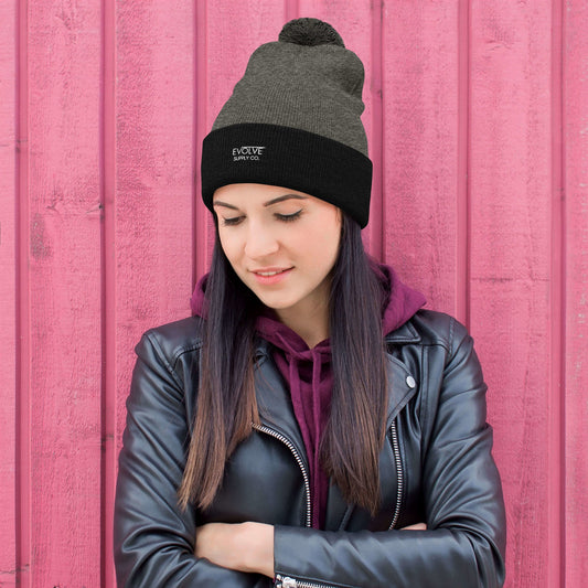 Bonnet à pompon Evolve Supply Co.