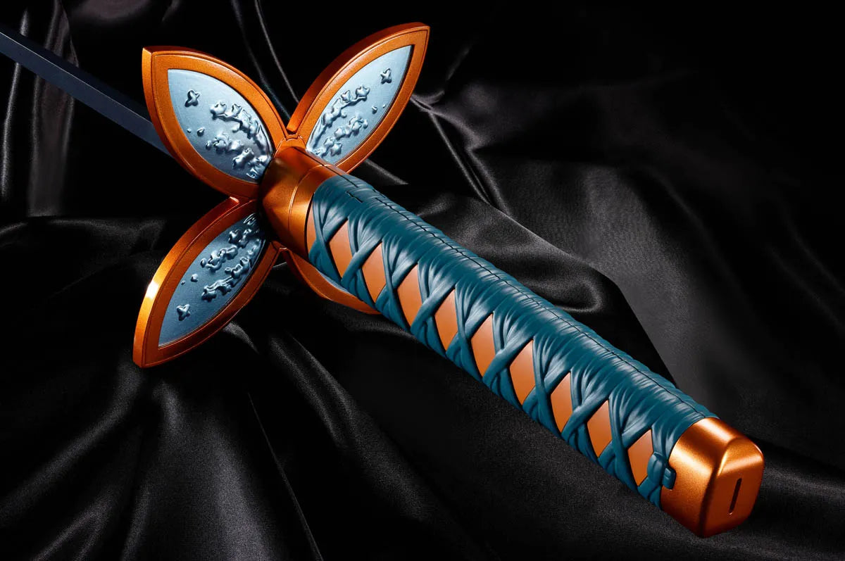 ÉPÉE DE NICHIRIN (SHINOBU KOCHO) - Demon Slayer: Kimetsu no Yaiba - Proplica (précommande T3 2026)