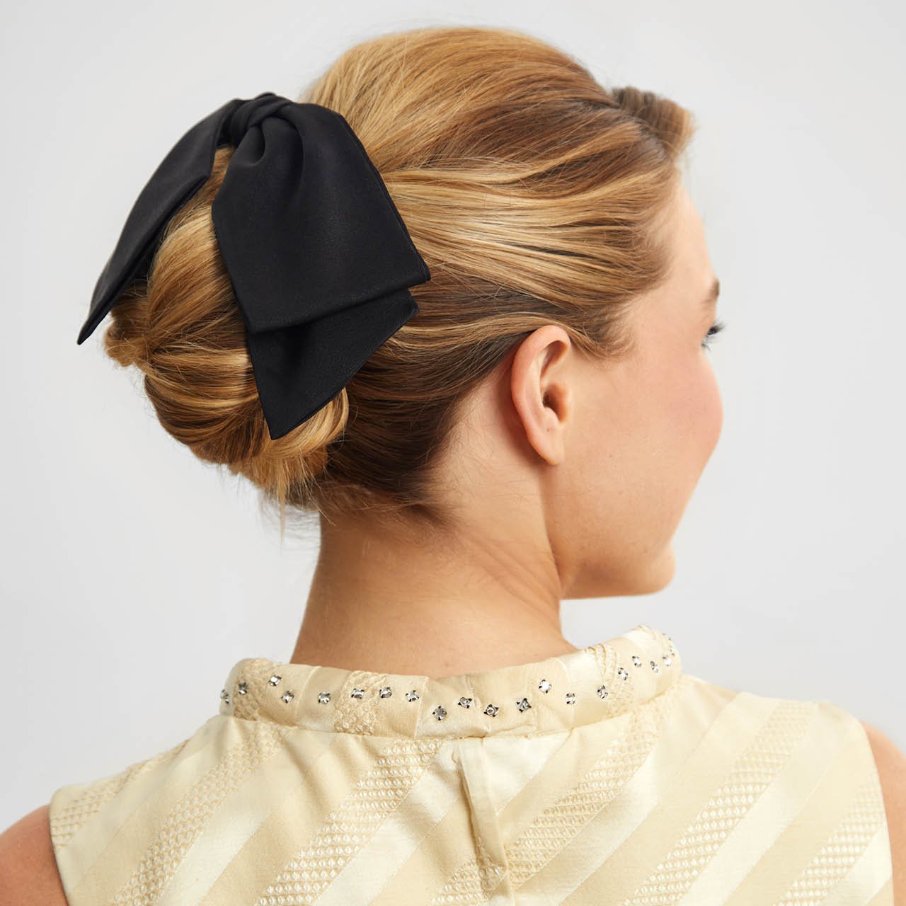 Recycled Fabric Bow Hair Clip – Black