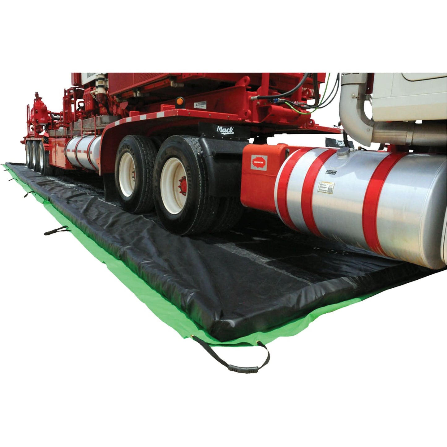 Ultra-Containment Berm®, 498 US gal. Capacity, 10' W x 20' L x 4" H, Foam Wall