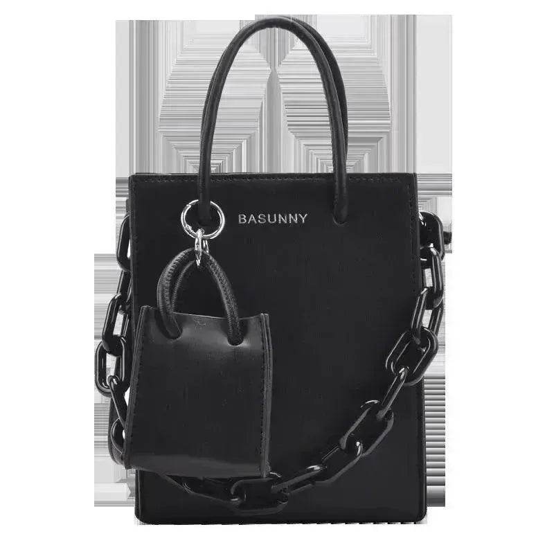 Simple Medium Size Chain Plain  Shoulder Handbag