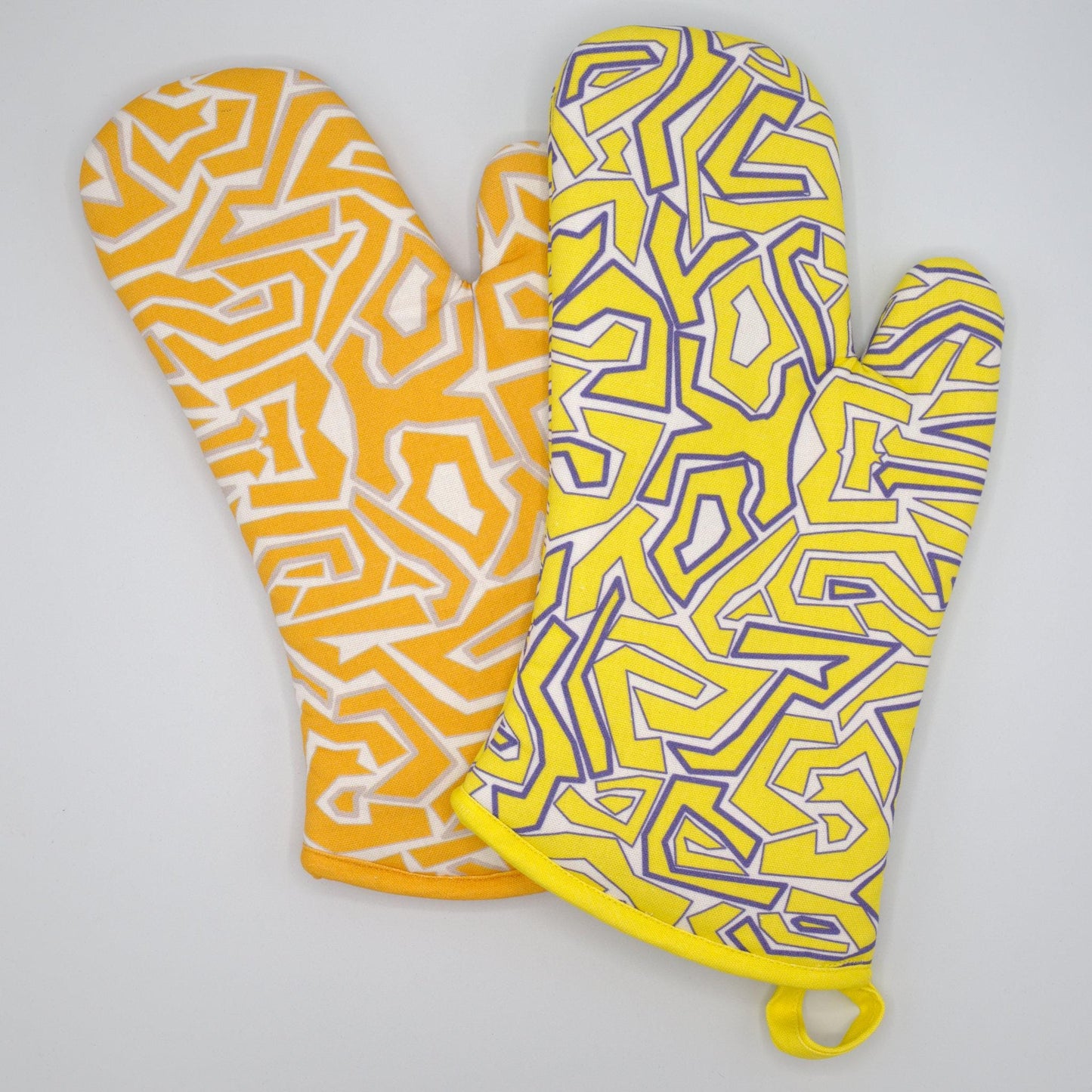 Squiggles: Fun Cotton Oven Mitt and Pot Holde