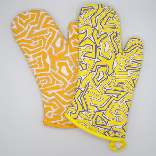 Squiggles: Fun Cotton Oven Mitt and Pot Holde