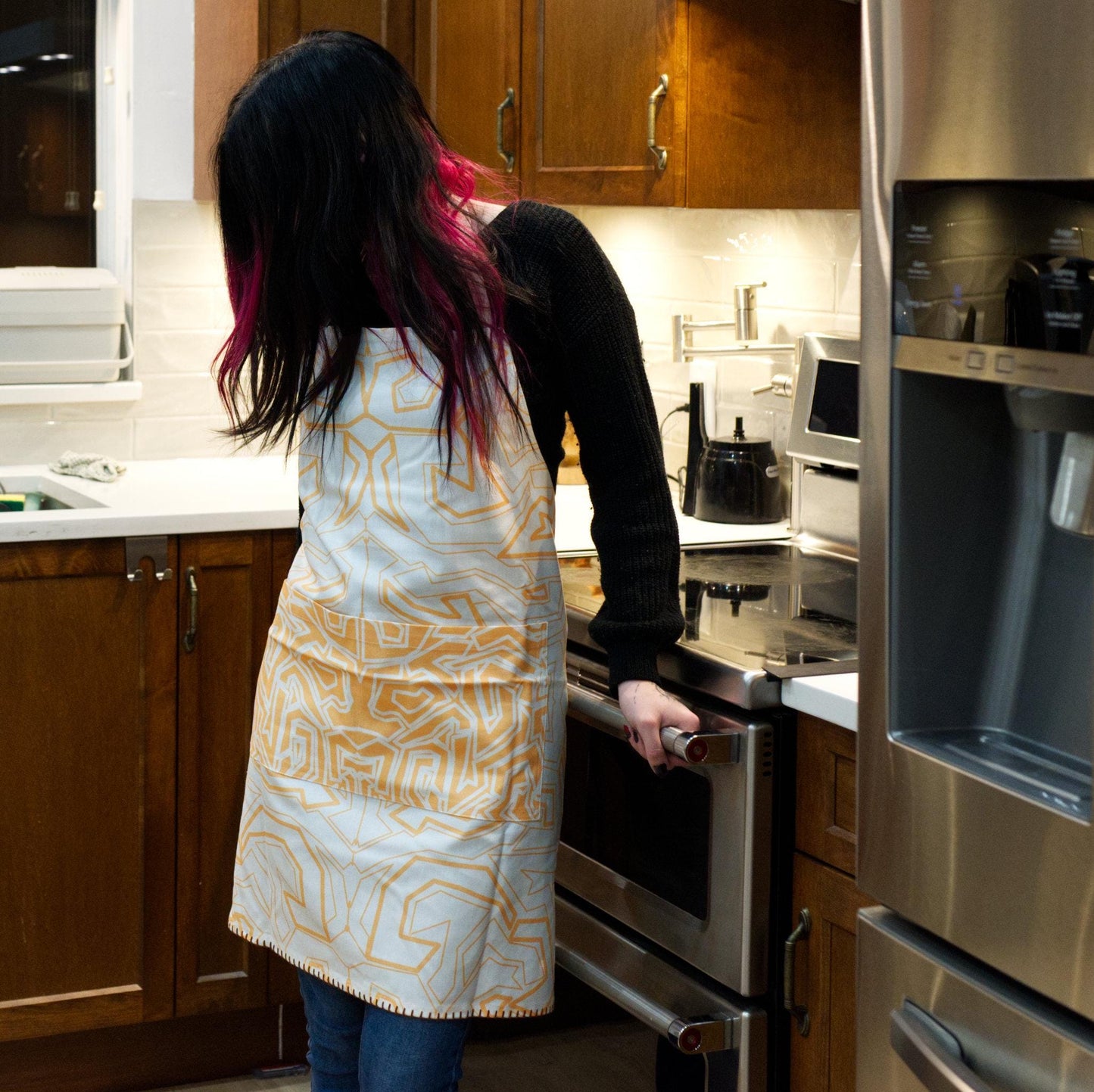 Squiggles: Simply Uh-Mazing Aprons