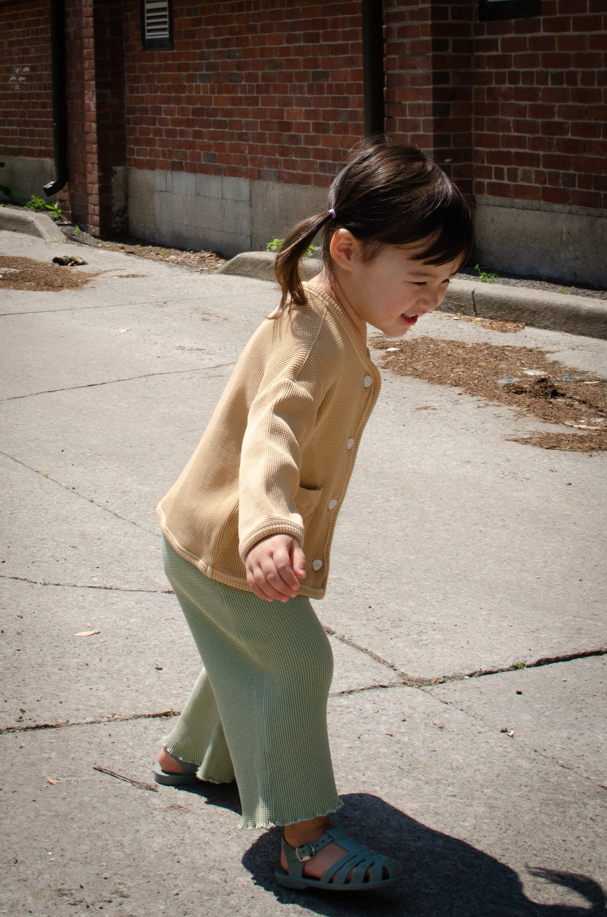The Comfy Organic Cotton Cardigan - SANDSTONE