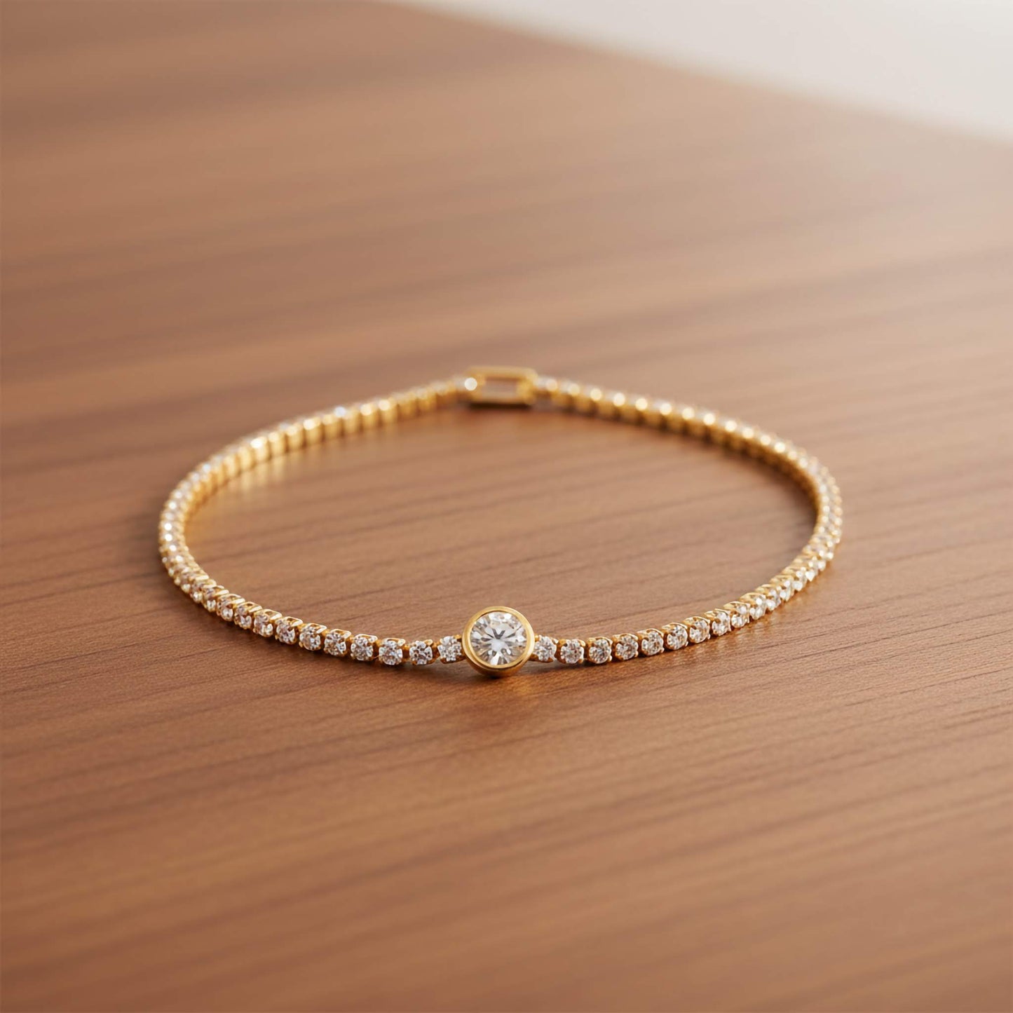 Luxury Zirconia Tennis Bracelet in 18K Gold – LeDeSaRa Jewelry