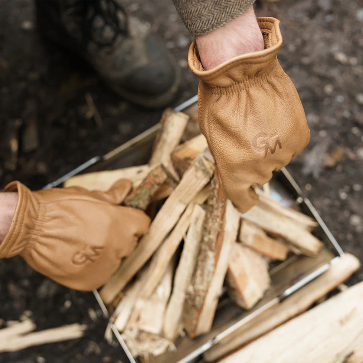 Wolf & Grizzly Wilderness Gloves